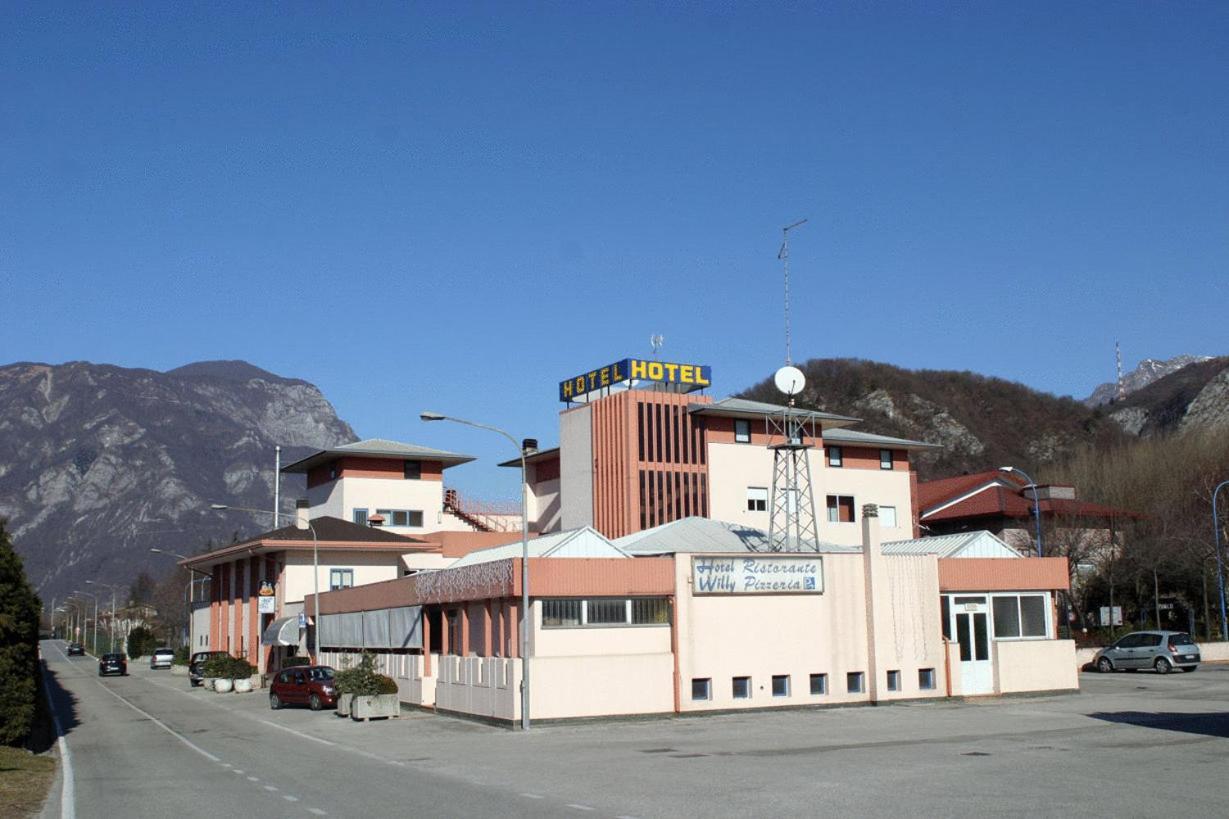 Hotel Willy غيمونا ديل فريولي المظهر الخارجي الصورة